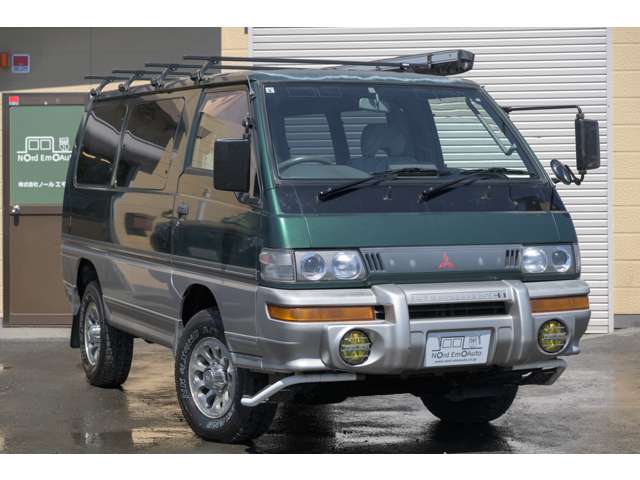 1999 Mitsubishi Delica Star Wagon – thumbnail 2