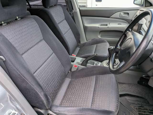 2006 Mitsubishi Lancer Cargo – thumbnail 4