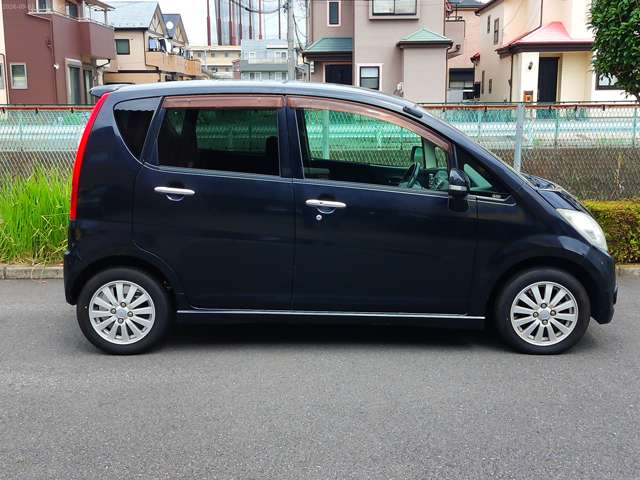 2010 Daihatsu Move – thumbnail 4