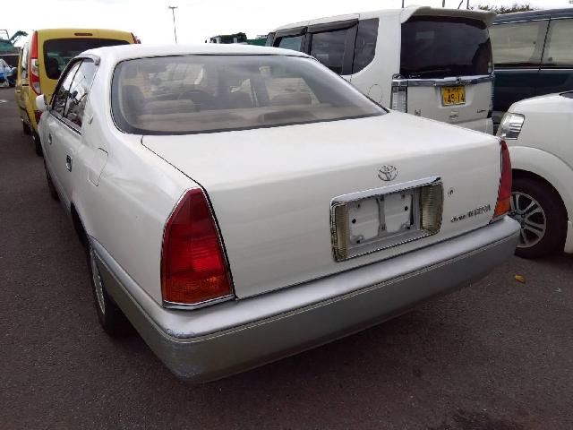1996 Toyota Crown Majesta – thumbnail 2