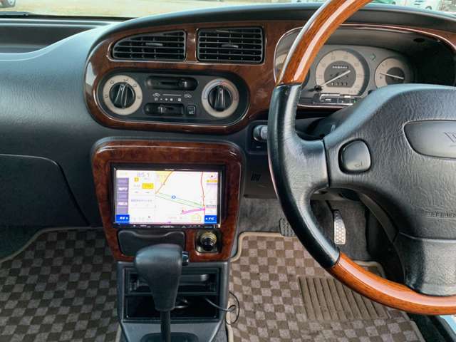 2000 Daihatsu Mira Gino – thumbnail 4
