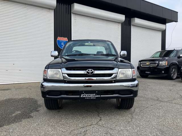 2002 Toyota Hilux – thumbnail 2