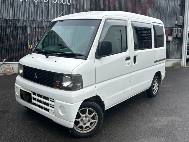 2003 Mitsubishi Minicab Van