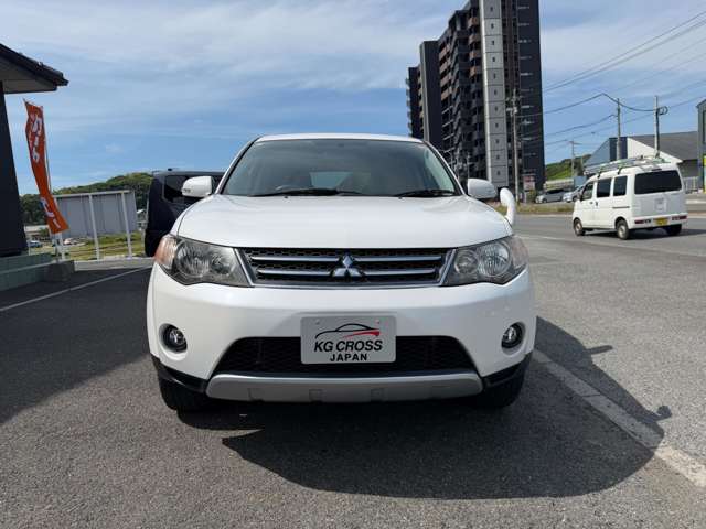 2010 Mitsubishi Outlander – thumbnail 3