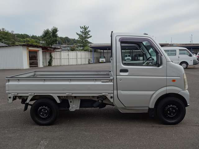 2010 Suzuki Carry – thumbnail 4