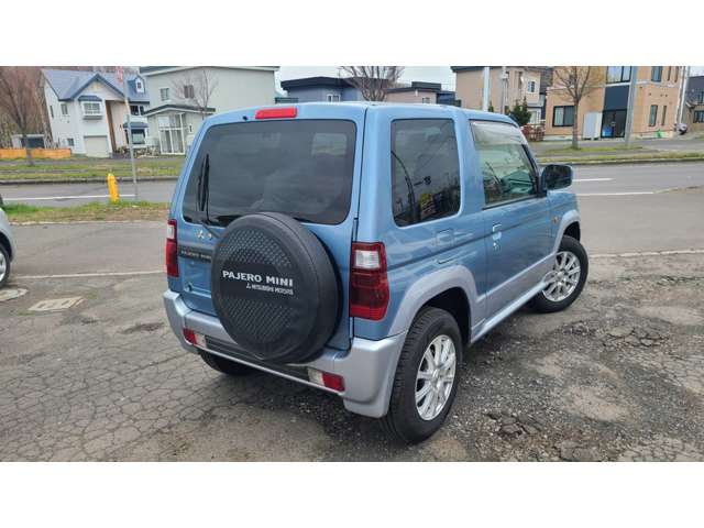 2007 Mitsubishi Pajero Mini – thumbnail 4