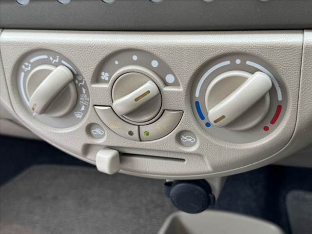 2010 Suzuki Alto – thumbnail 4