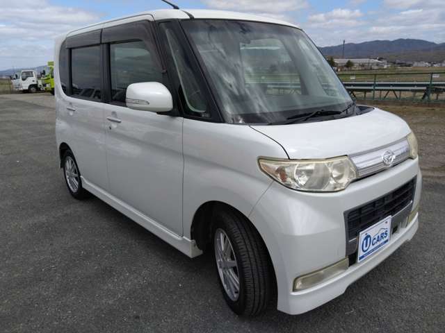 2009 Daihatsu Tanto – thumbnail 4