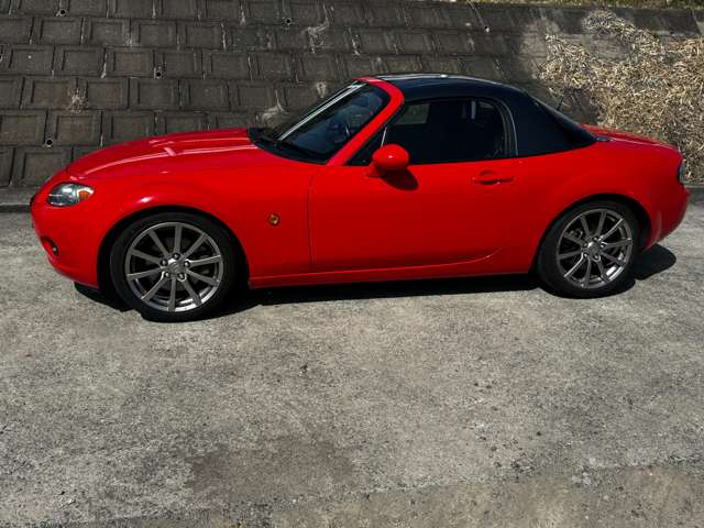 2005 Mazda Roadster – thumbnail 3