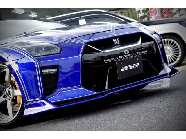 2009 Nissan GT-R – thumbnail 2