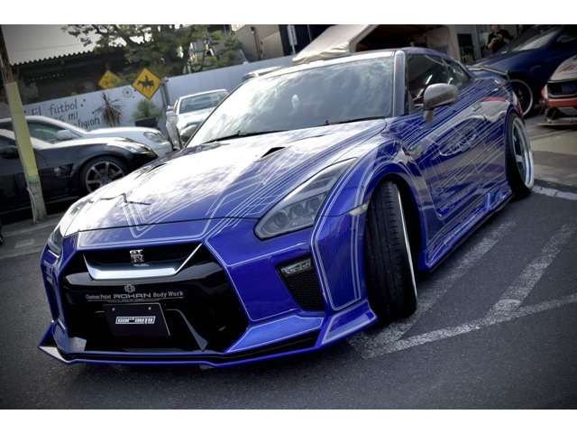 2009 Nissan GT-R – thumbnail 4