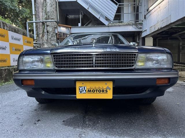 1991 Nissan Cima – thumbnail 4