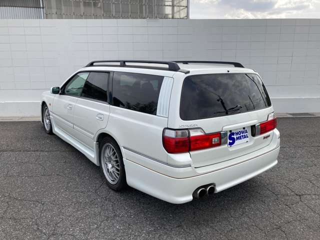 2000 Nissan Stagea – thumbnail 3